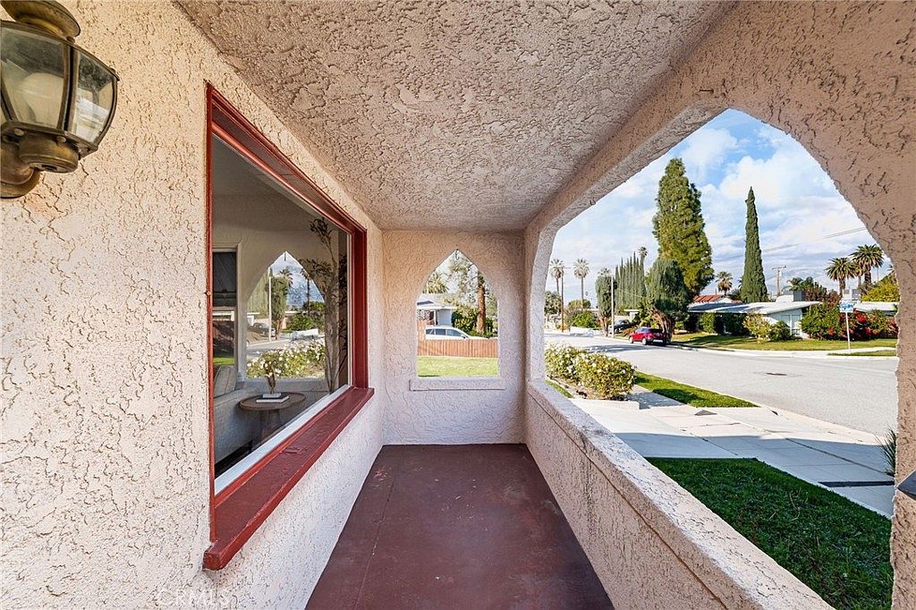 616 Monterey St Redlands, CA 92373 - Thumbnail 4
