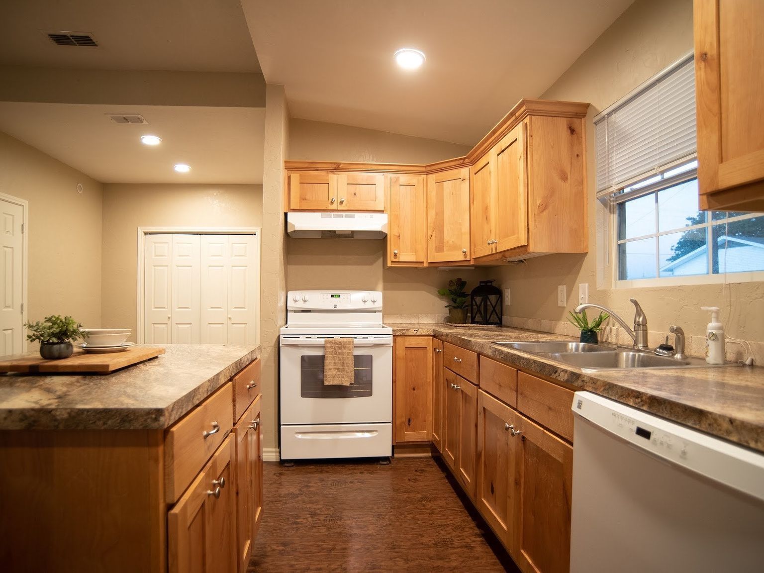 1118 E Goode St Quitman, TX 75783 - Thumbnail 4