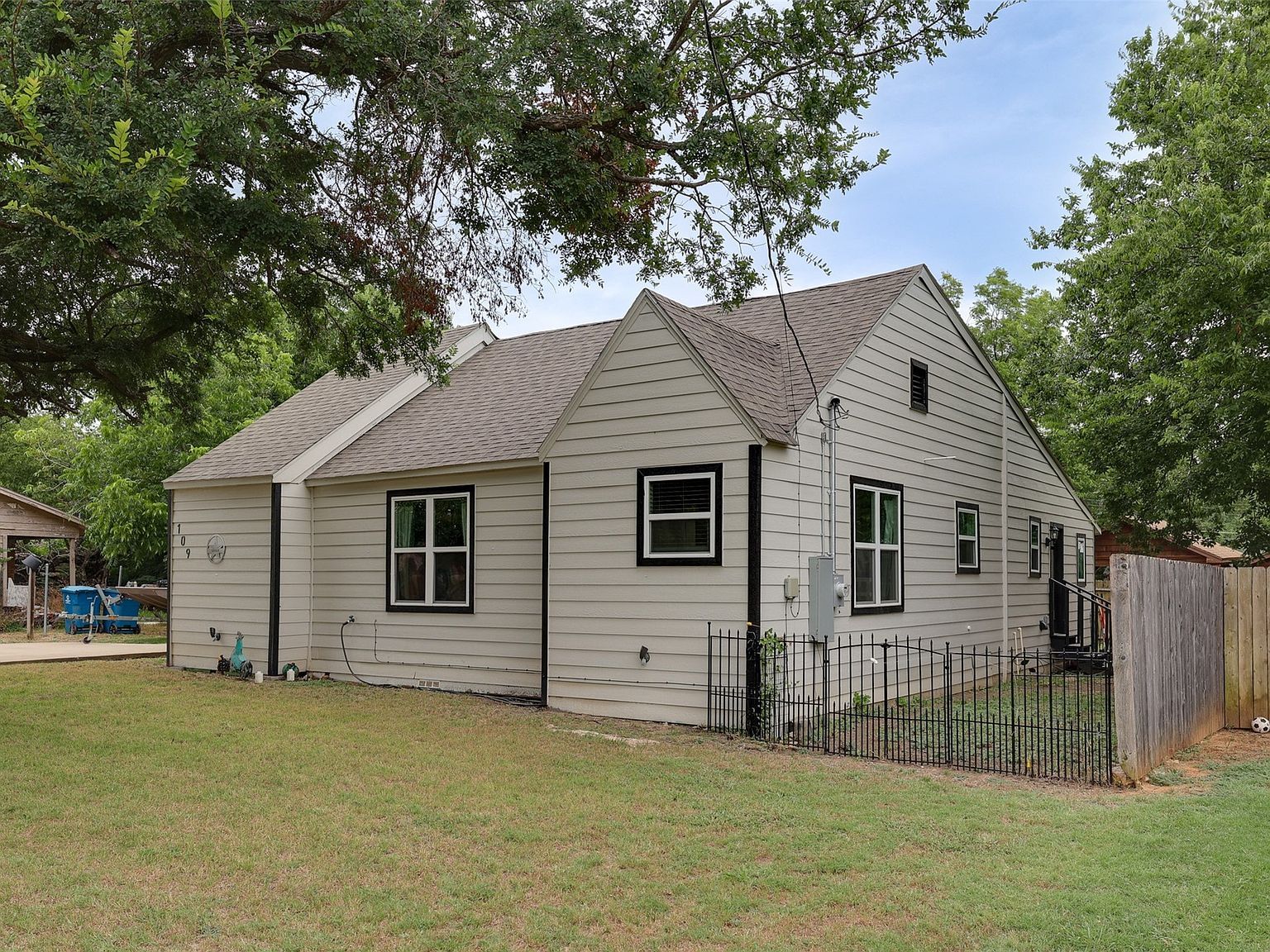 109 W Purdom Ave Alvarado, TX 76009 - Thumbnail 4