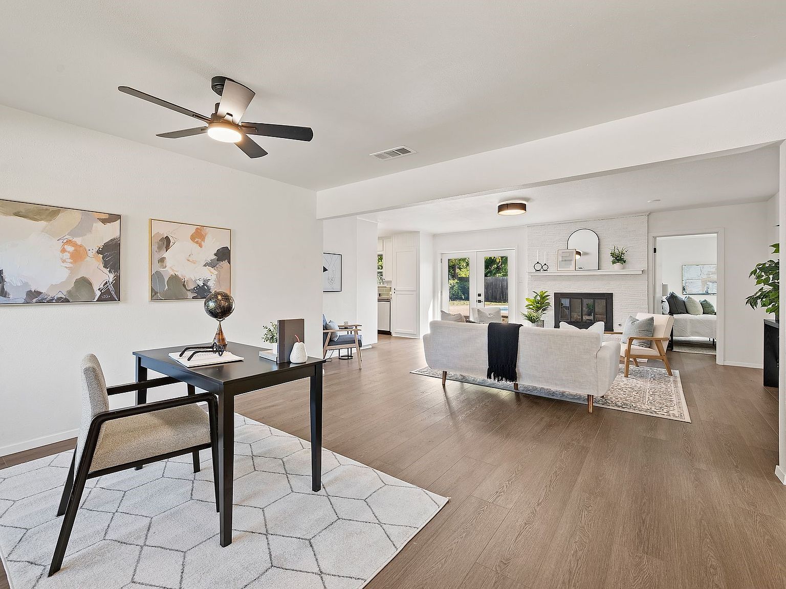 1000 Madrid St Hurst, TX 76053 - Thumbnail 4