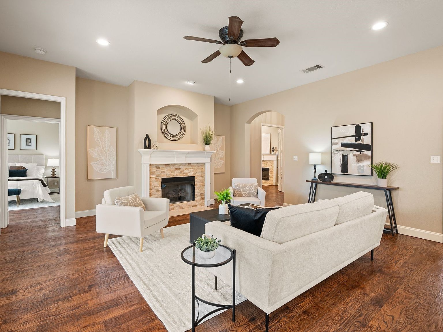 5908 Forest River Dr Fort Worth, TX 76112 - Thumbnail 4