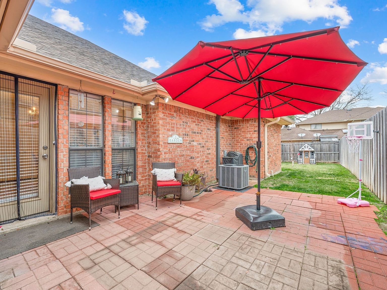 2611 Cummings Dr Bedford, TX 76021 - Thumbnail 4