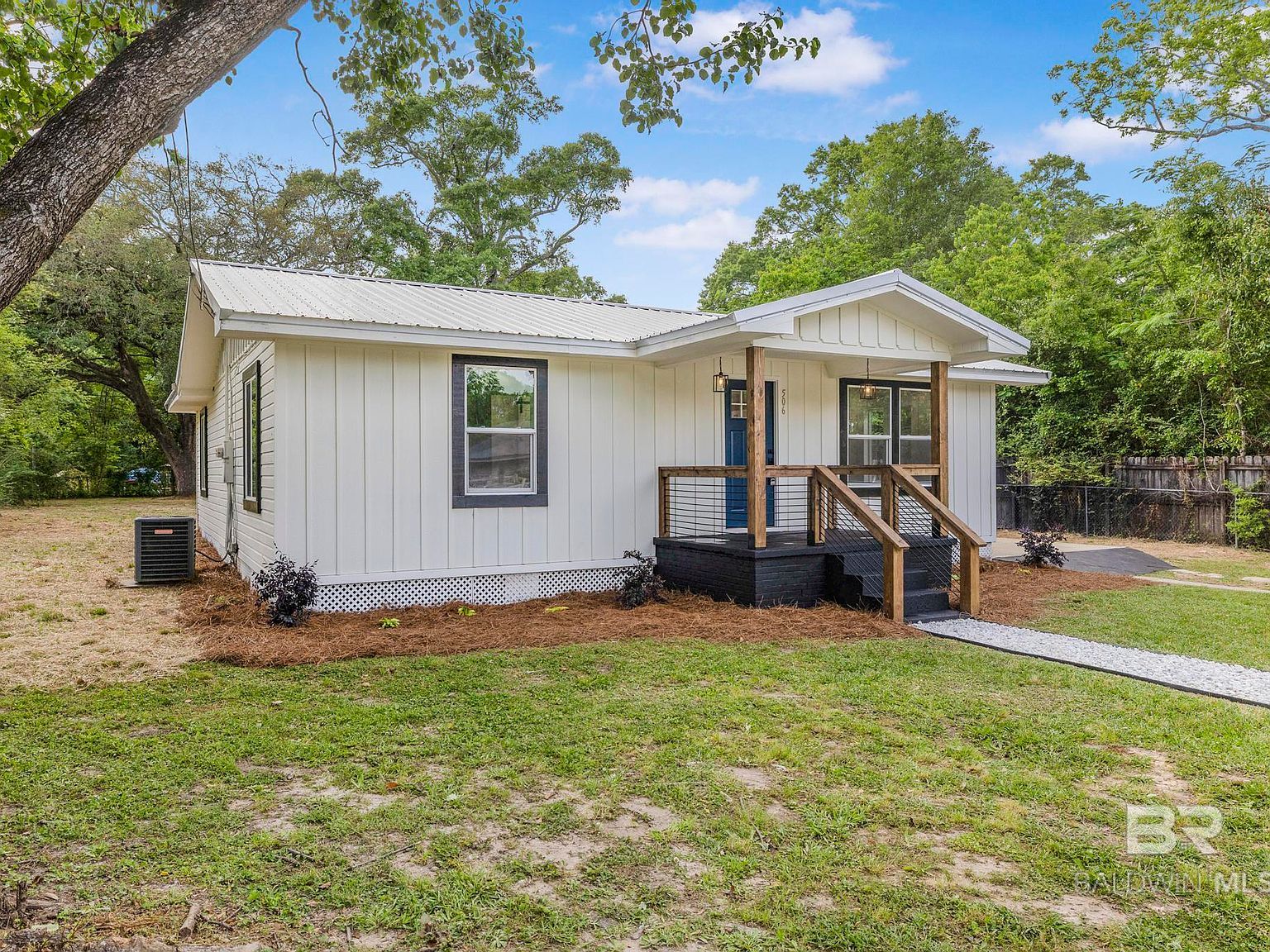 506 Byrne St Bay Minette, AL 36507 - Thumbnail 4