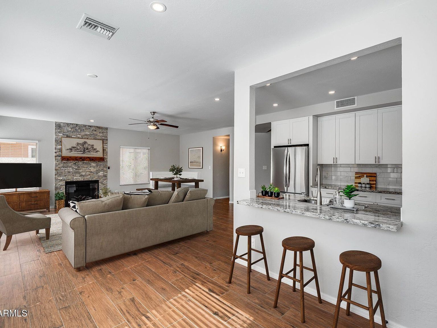 14452 S 40th St Phoenix, AZ 85044 - Thumbnail 4