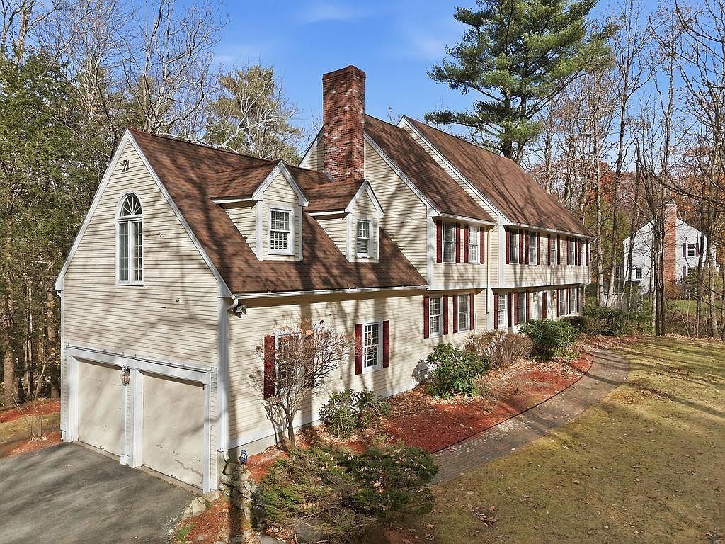 95 Hitching Post Ln Bedford, NH 03110 - Thumbnail 4