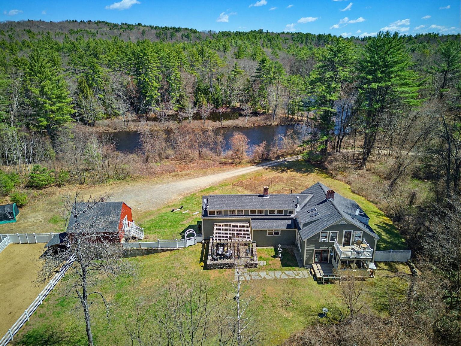 41 W Lull Pl New Boston, NH 03070 - Thumbnail 4