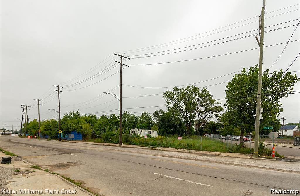 8312 Conant St Detroit, MI 48211 - Thumbnail 4