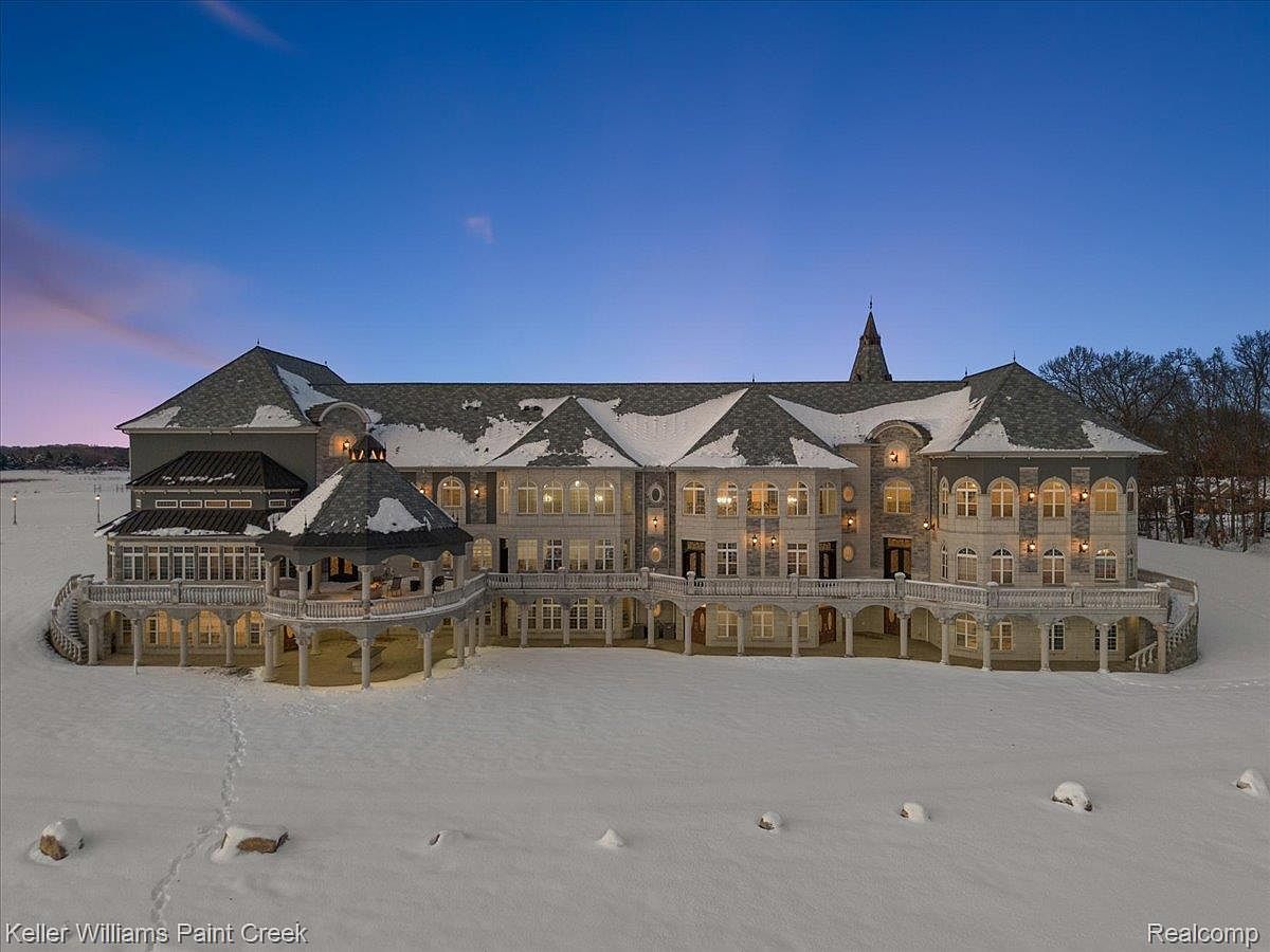 68050 Hillside Ln Washington, MI 48095 - Thumbnail 4