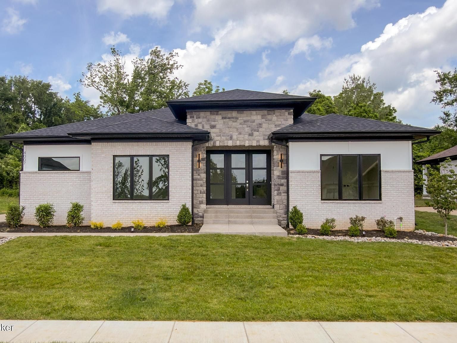 4007 Thomas Farm Dr Louisville, KY 40299 - Thumbnail 4