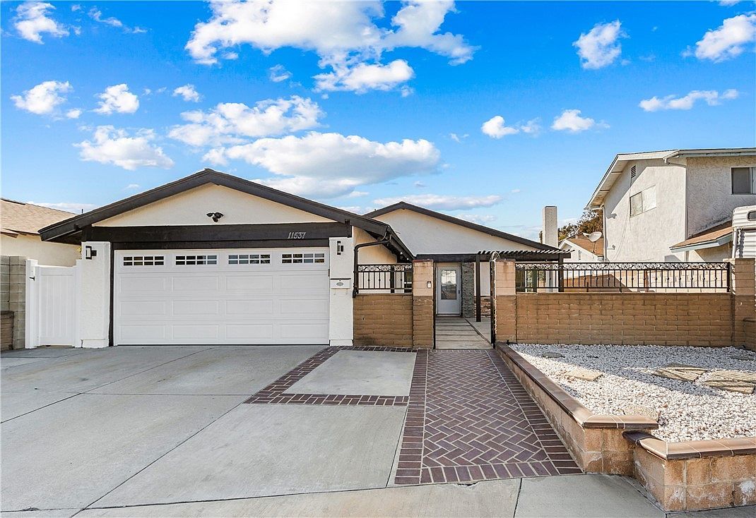 11537 Samoa St Cypress, CA 90630 - Thumbnail 4