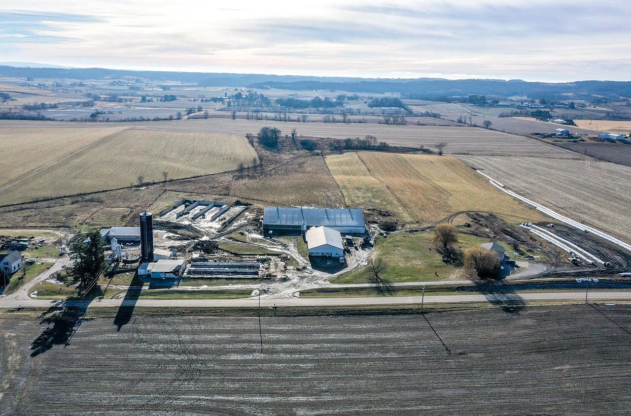 E5455 Old Ironton Rd Reedsburg, WI 53959 - Thumbnail 4