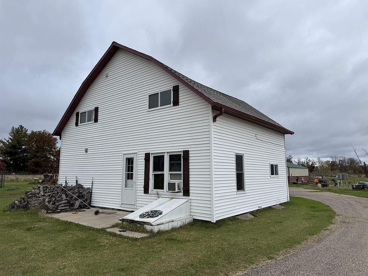 10086 County Rd Warrens, WI 54666 - Thumbnail 4