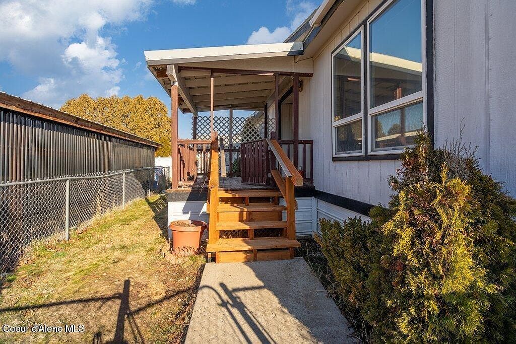 1827 W Westminster Ave Coeur D Alene, ID 83815 - Thumbnail 4