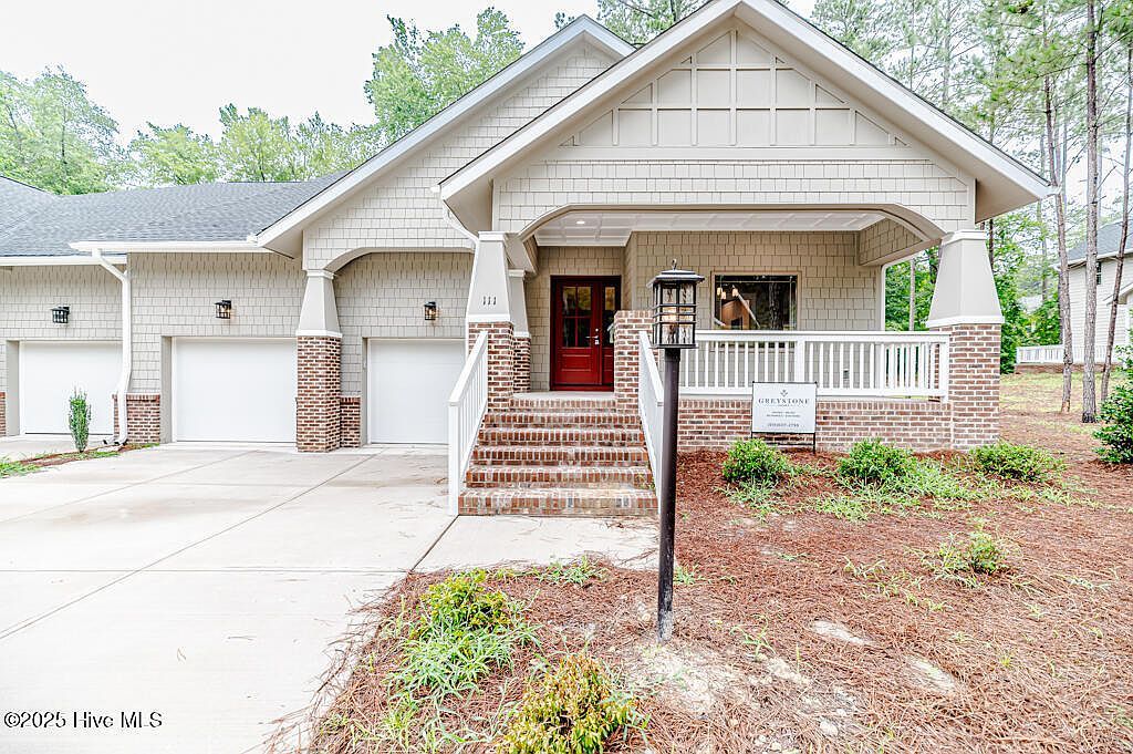 111 Lamplighter Village Dr Pinehurst, NC 28374 - Thumbnail 4
