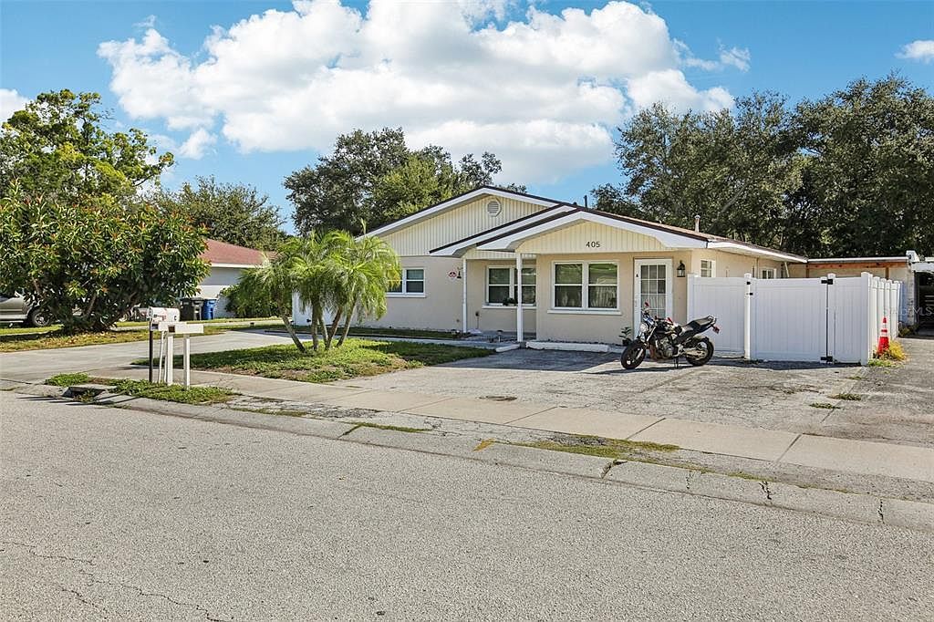 405 S Orion Ave Clearwater, FL 33765 - Thumbnail 4