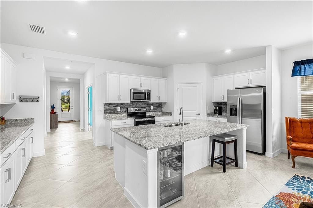 3400 Weston Manor Dr Alva, FL 33920 - Thumbnail 4