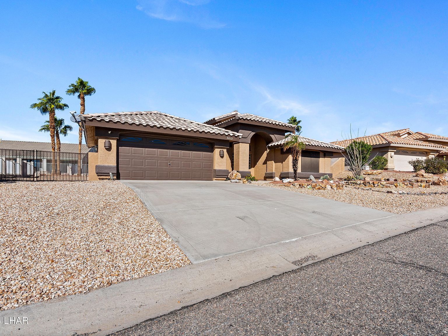 2413 Jacob Row Lake Havasu City, AZ 86404 - Thumbnail 4