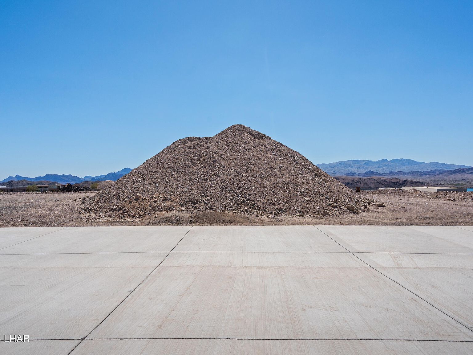 2412 Desert Ridge Ct W Lake Havasu City, AZ 86406 - Thumbnail 4