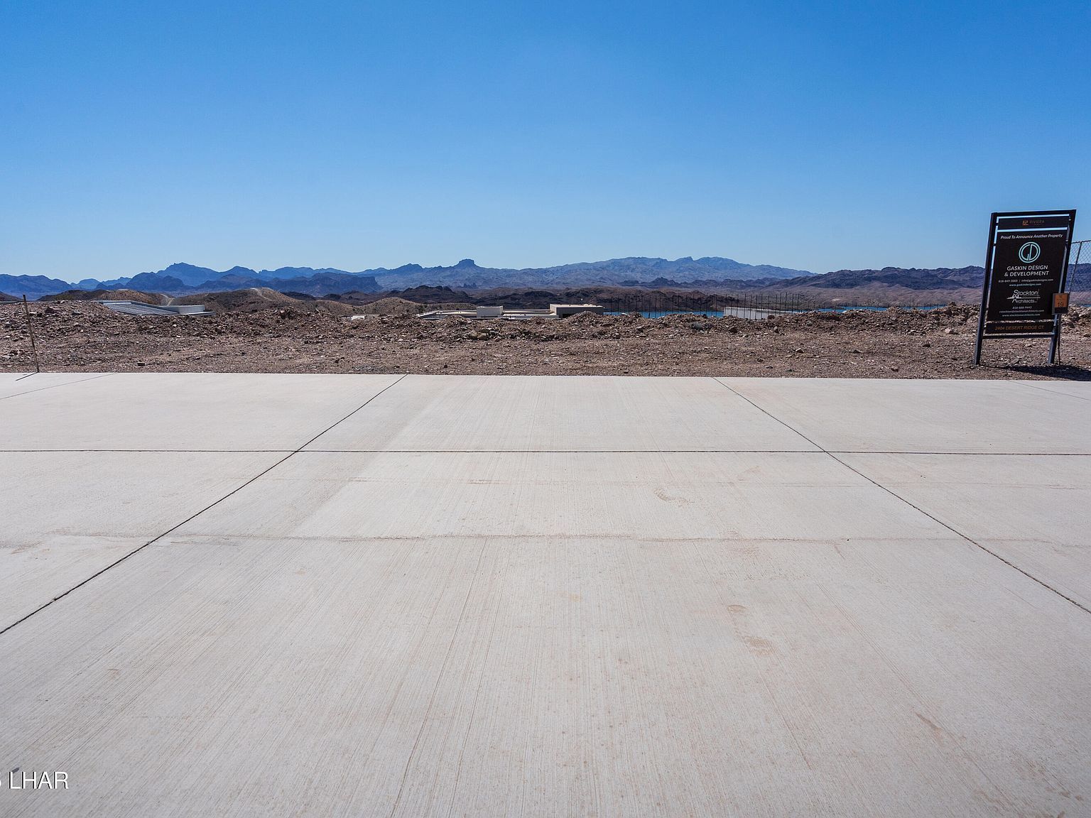 2404 Desert Ridge Ct W Lake Havasu City, AZ 86406 - Thumbnail 4