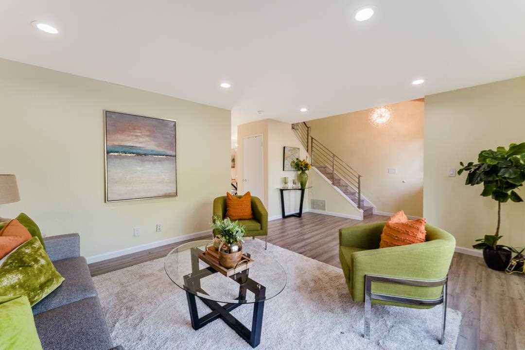 22686 Royal Oak Way, Cupertino, CA, USA, 95014 - Thumbnail 4