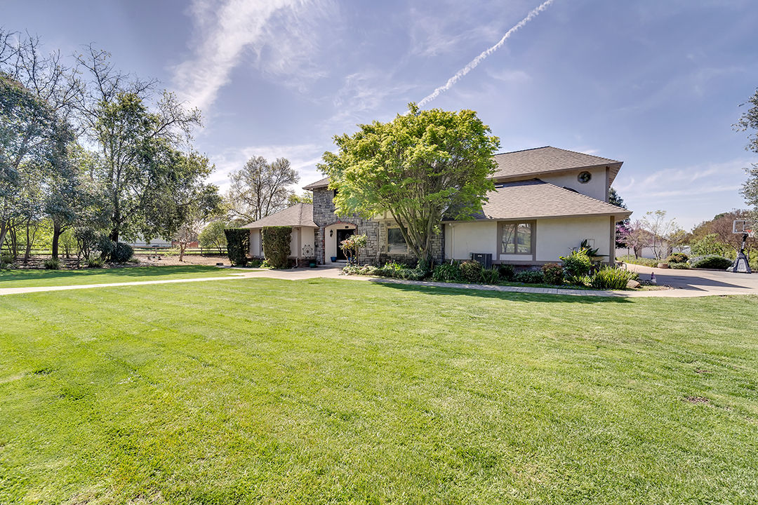 6945 Angelo Lane, Gilroy, CA, USA, 95020 - Thumbnail 4