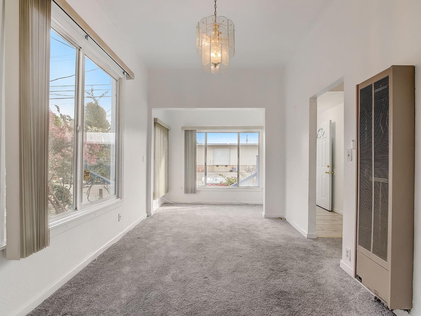 1164 Ocean Ave Oakland, CA 94608 - Thumbnail 4