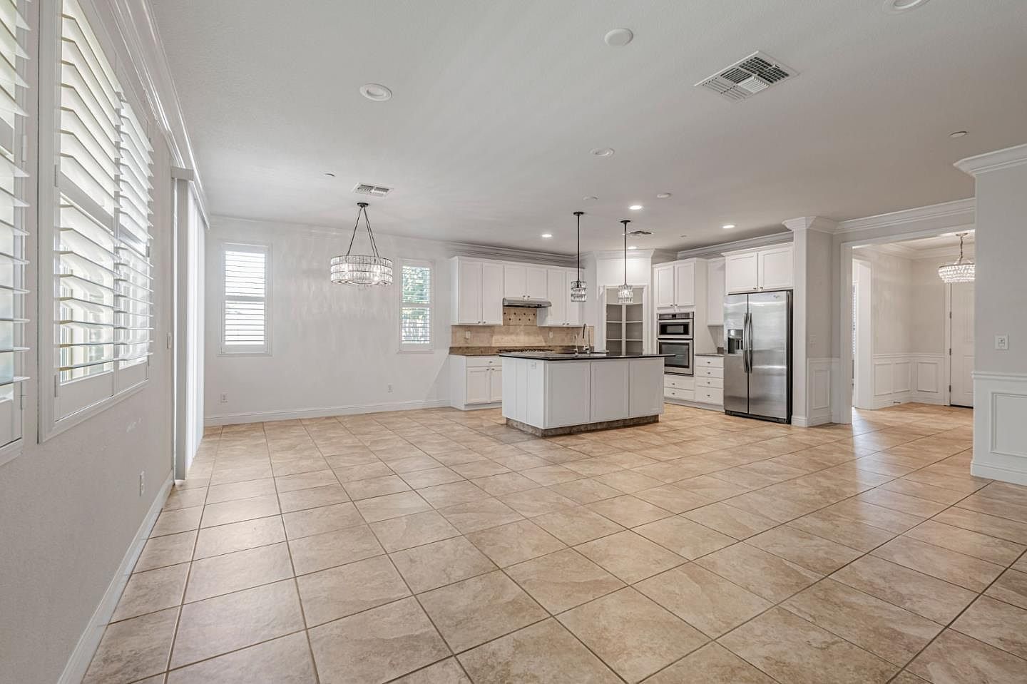 2491 Redbud Way Manteca, CA 95336 - Thumbnail 4