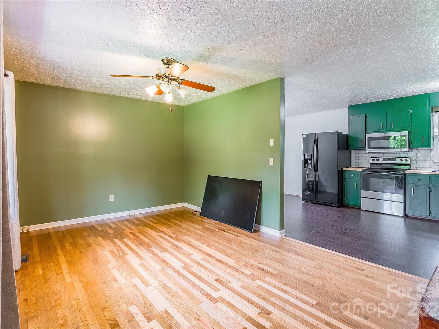 2675 Tablerock Rd Lenoir, NC 28645 - Thumbnail 4