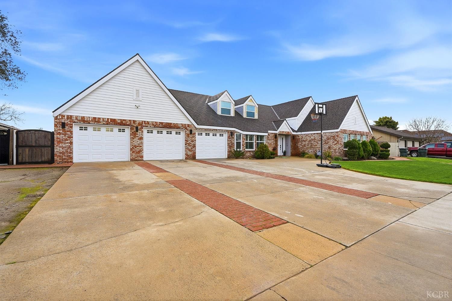 1145 Campus Dr Hanford, CA 93230 - Thumbnail 4