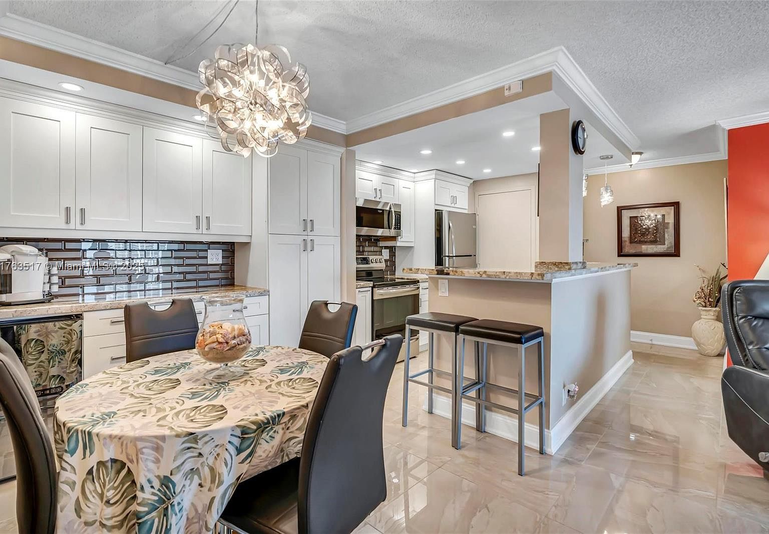 720 Bayshore Dr APT 804 Fort Lauderdale, FL 33304 - Thumbnail 4