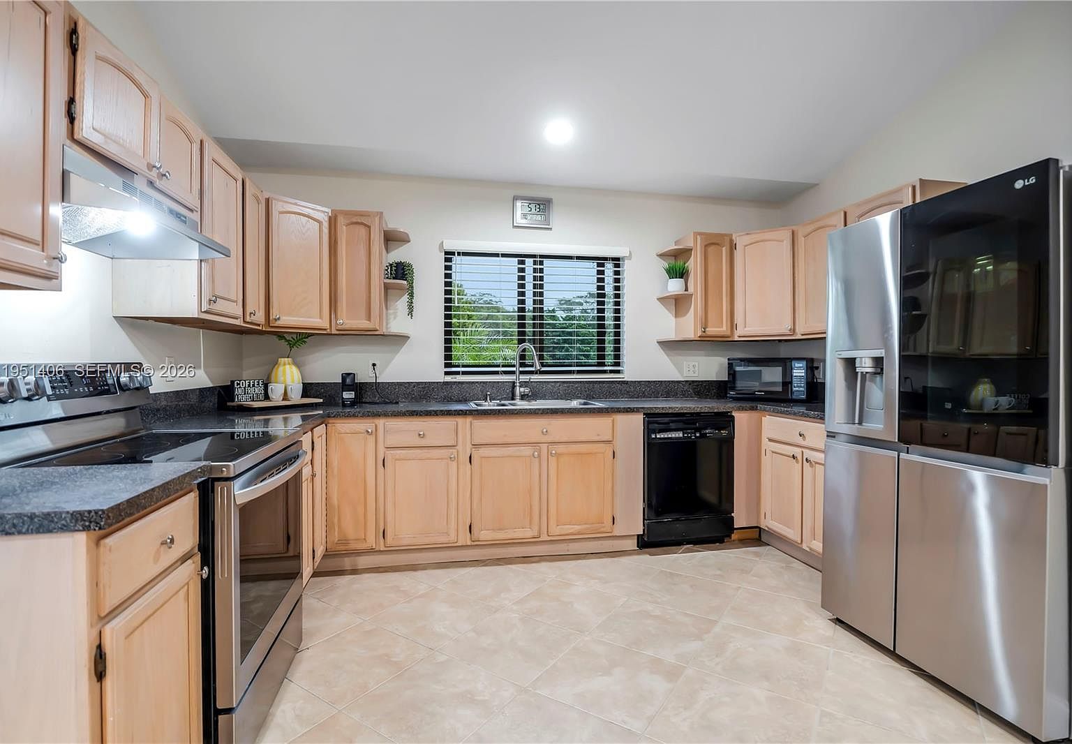 2751 SW 137th Ter Davie, FL 33330 - Thumbnail 4