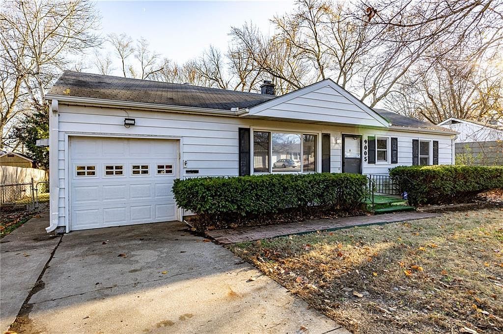 9005 E 74th St Raytown, MO 64133 - Thumbnail 4