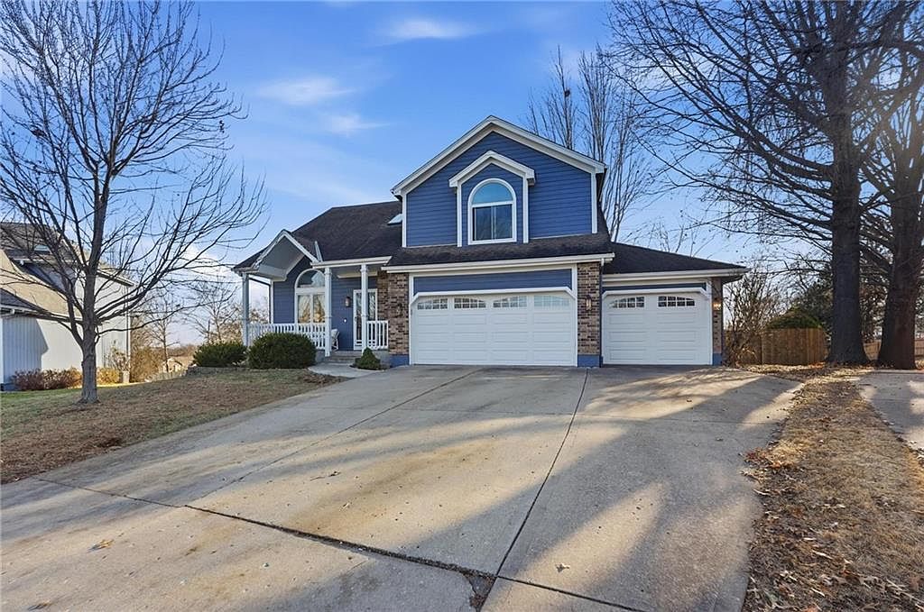 2401 NE Springbrook St Blue Springs, MO 64014 - Thumbnail 4