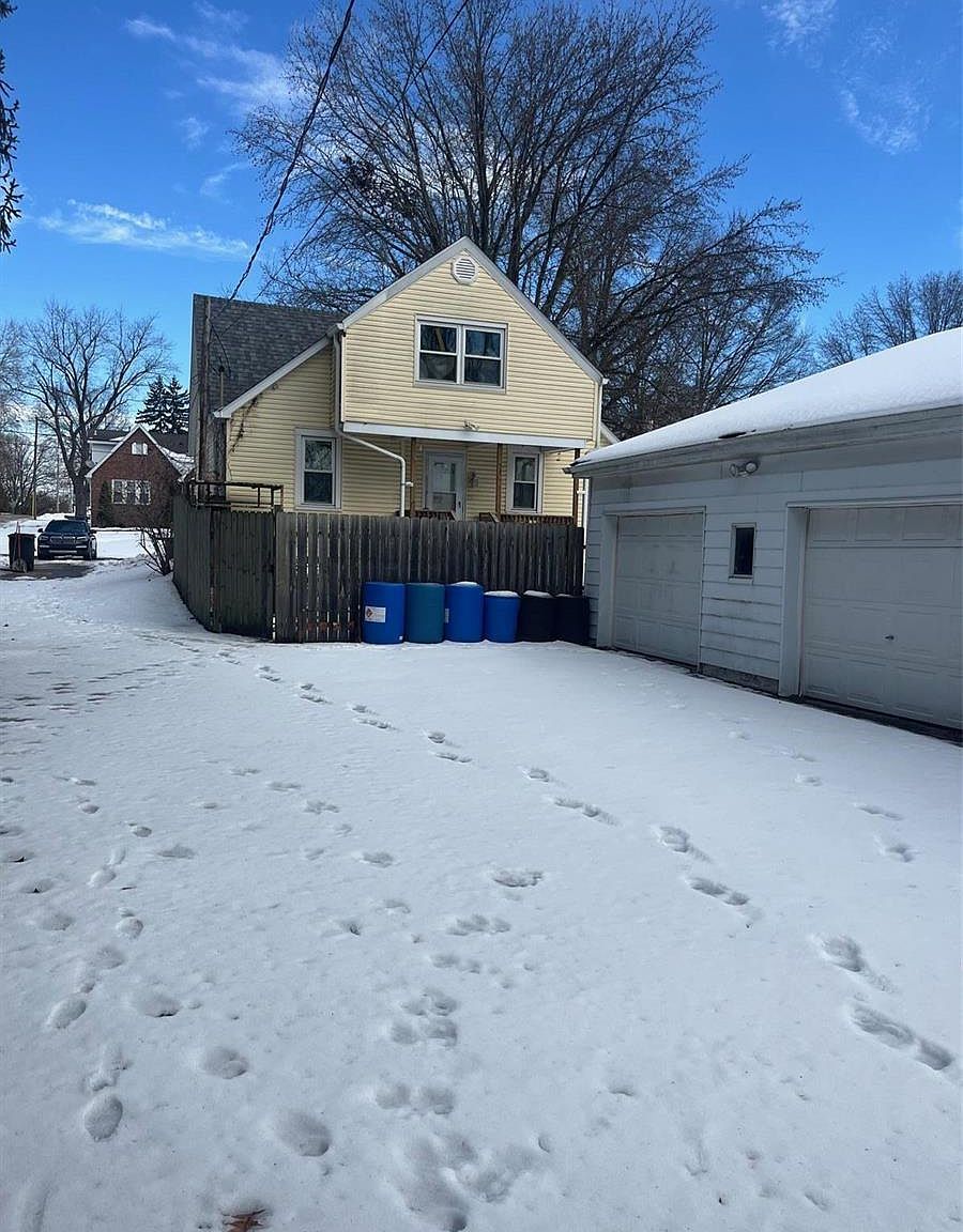 330 Union Ave Belleville, IL 62220 - Thumbnail 4