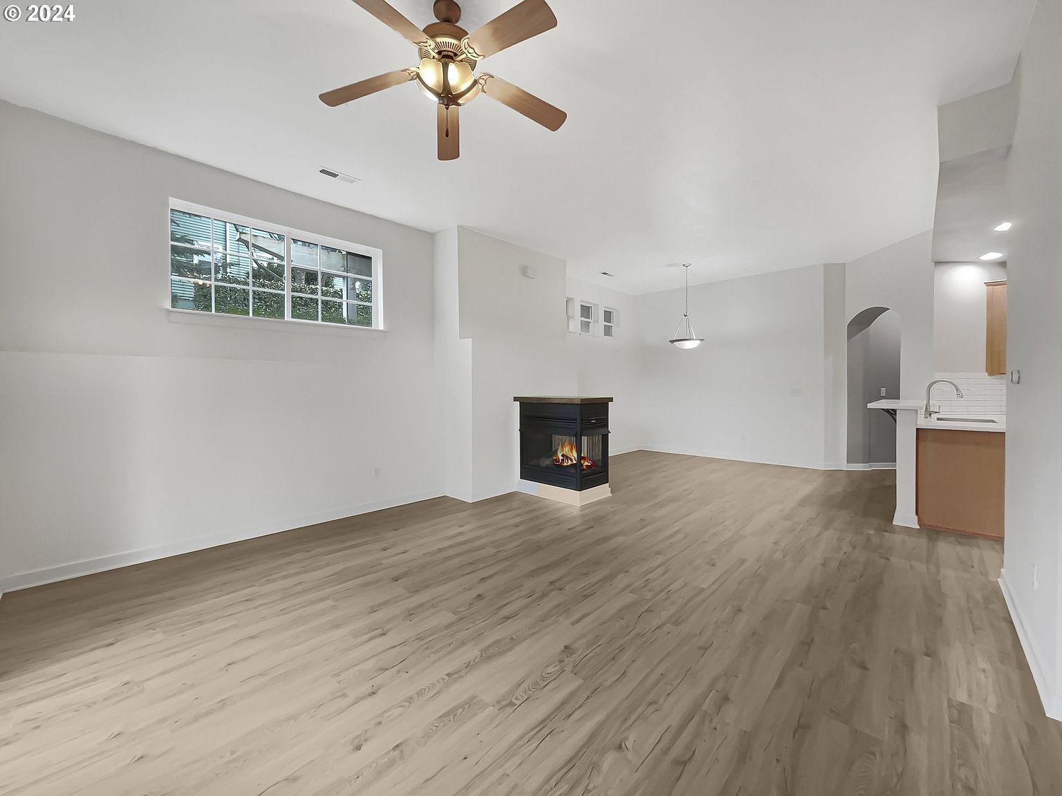 2636 SW Hume Ct Portland, OR 97219 - Thumbnail 4