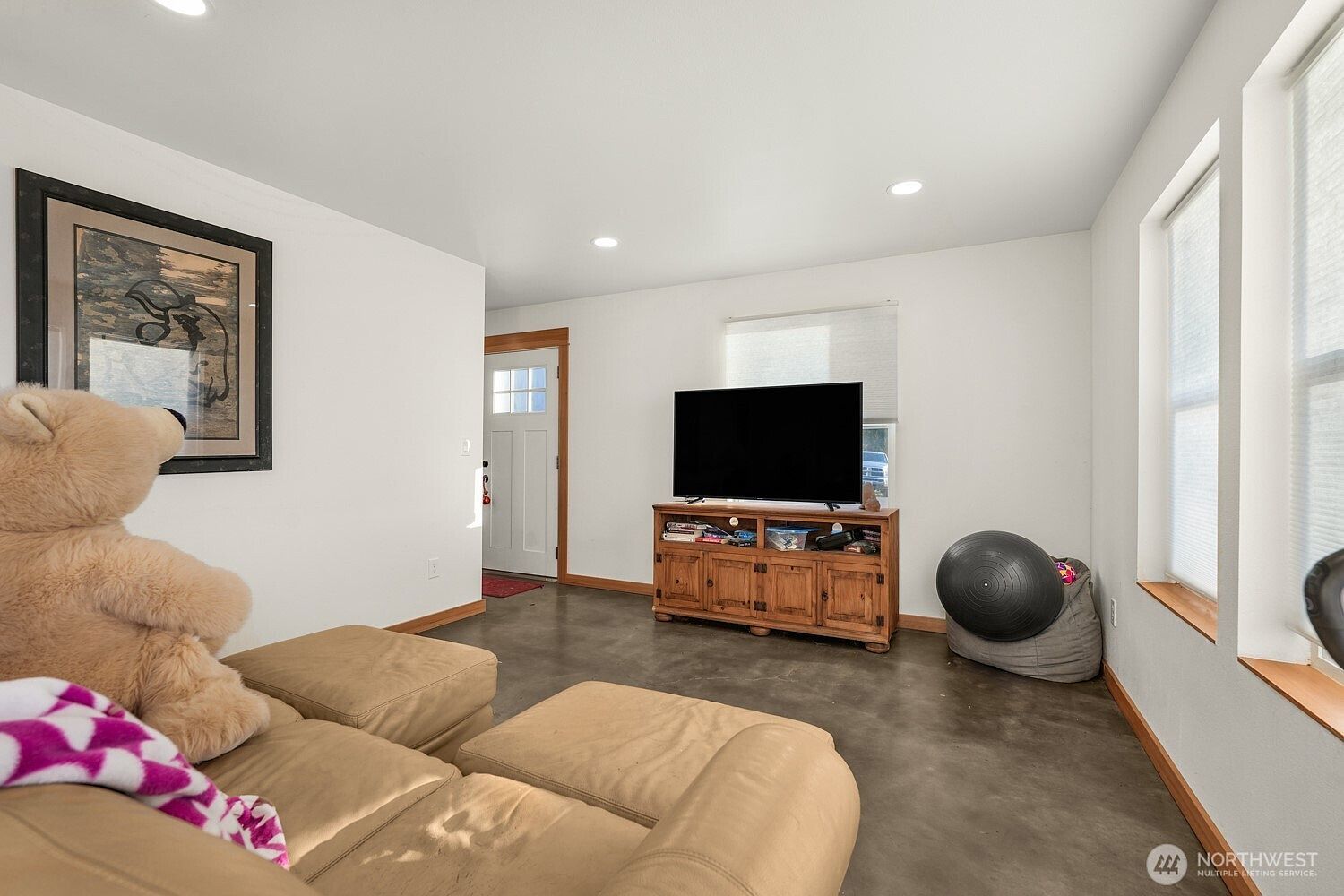 2300 Kelso Dr Kelso, WA 98626 - Thumbnail 4