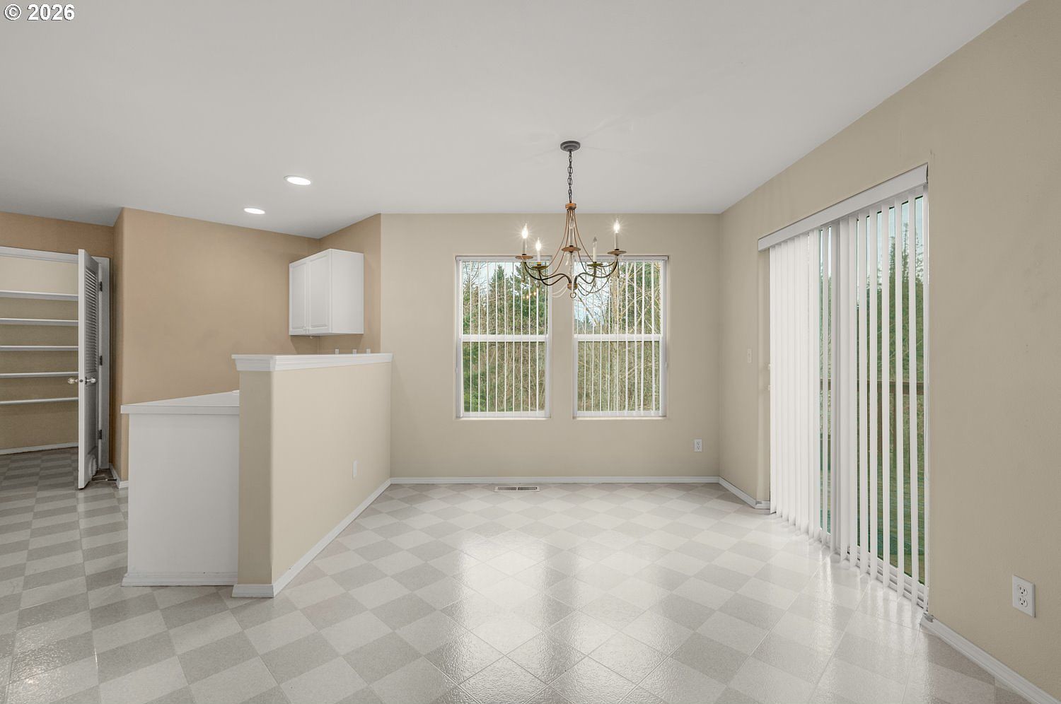 1668 SE Ripplewood Ave Hillsboro, OR 97123 - Thumbnail 4