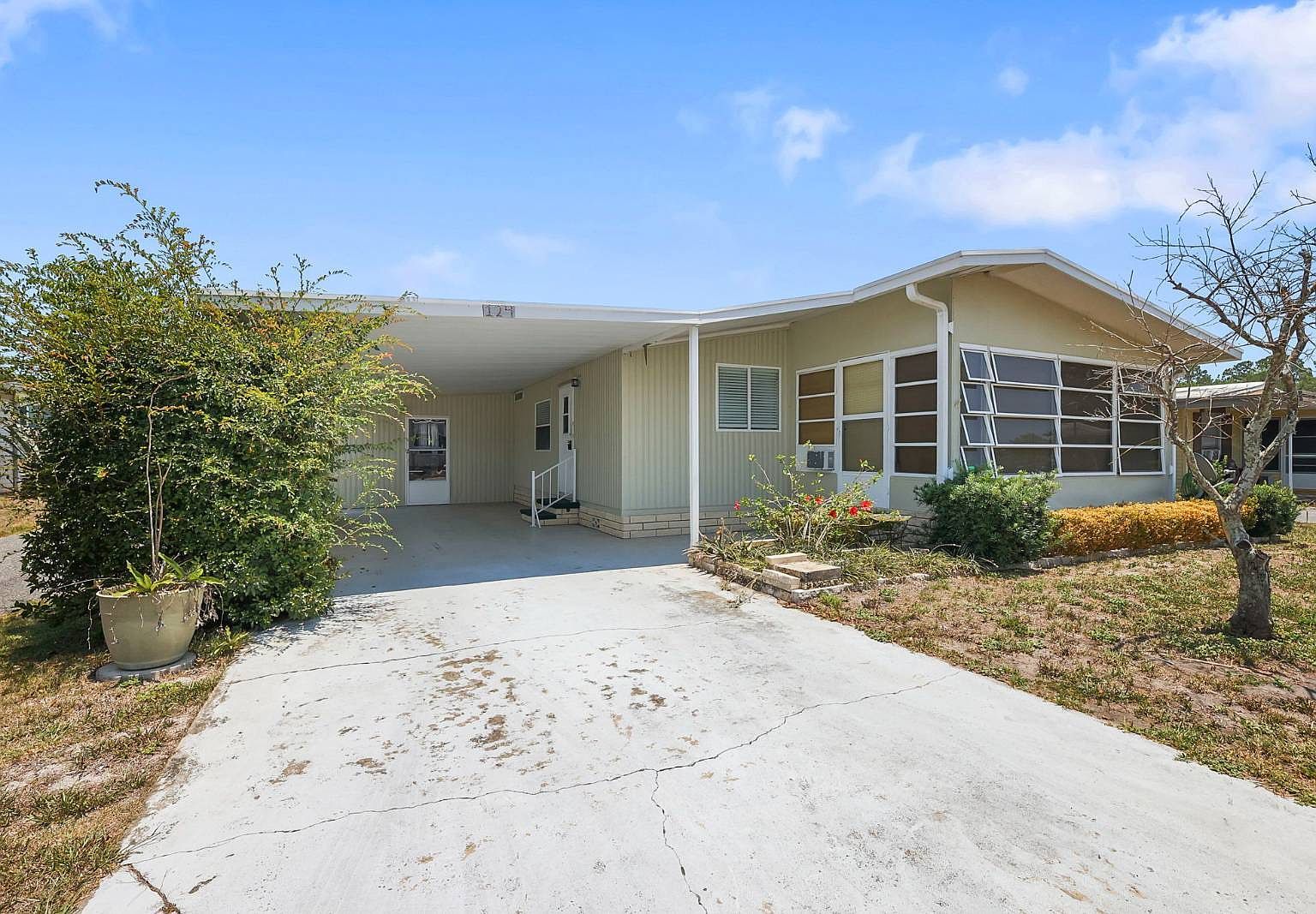 124 Lakeview Dr Leesburg, FL 34788 - Thumbnail 4