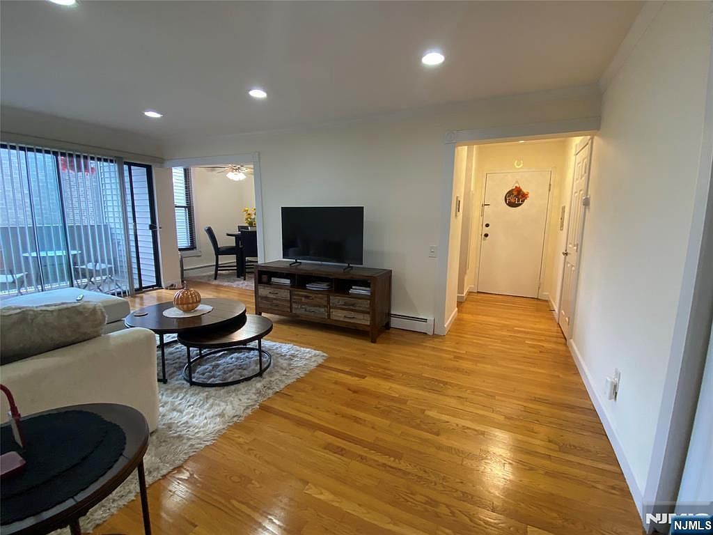 824 Main St Belleville, NJ 07109 - Thumbnail 4