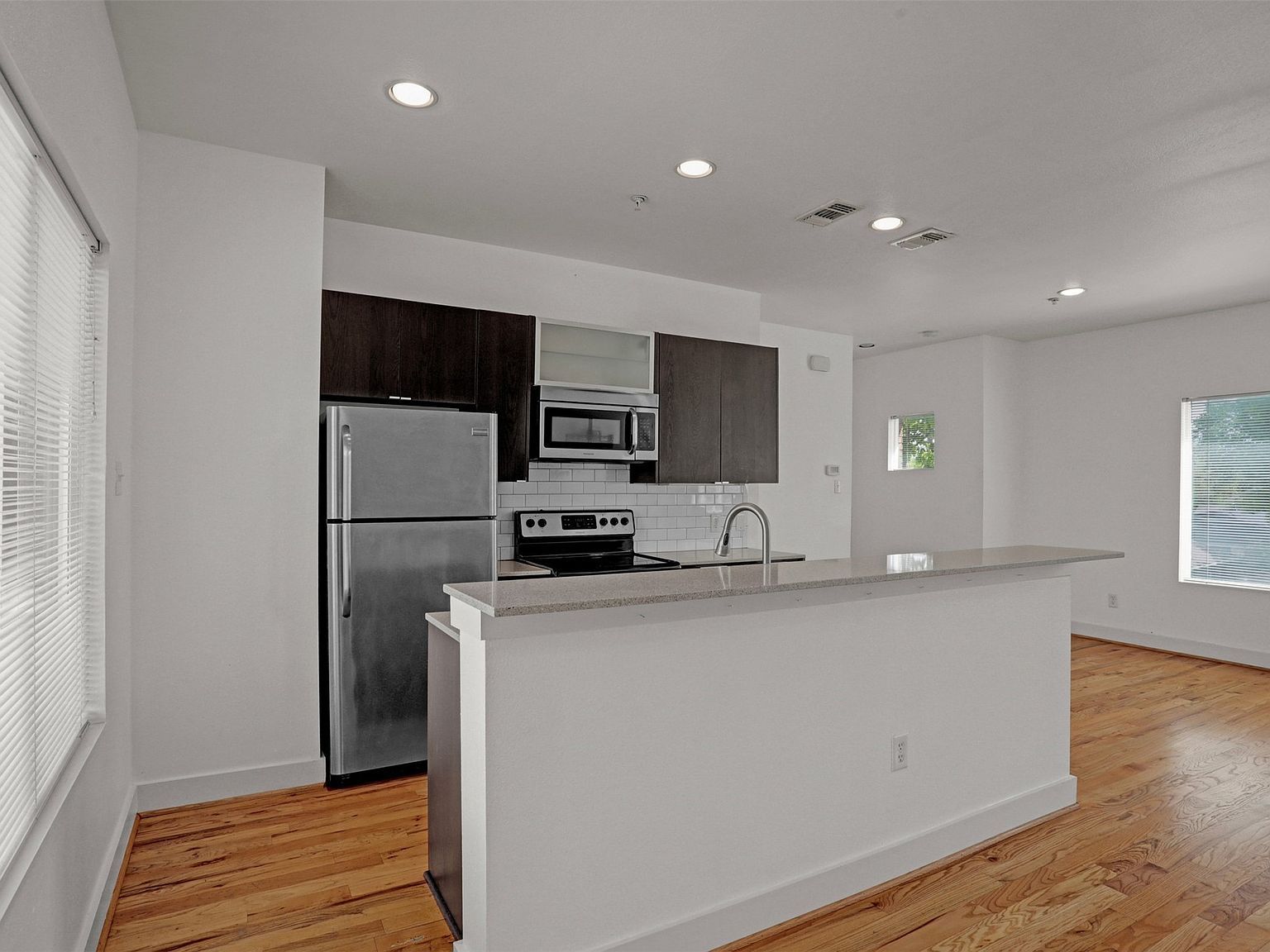 111 N Merrill Rd Duncanville, TX 75116 - Thumbnail 4