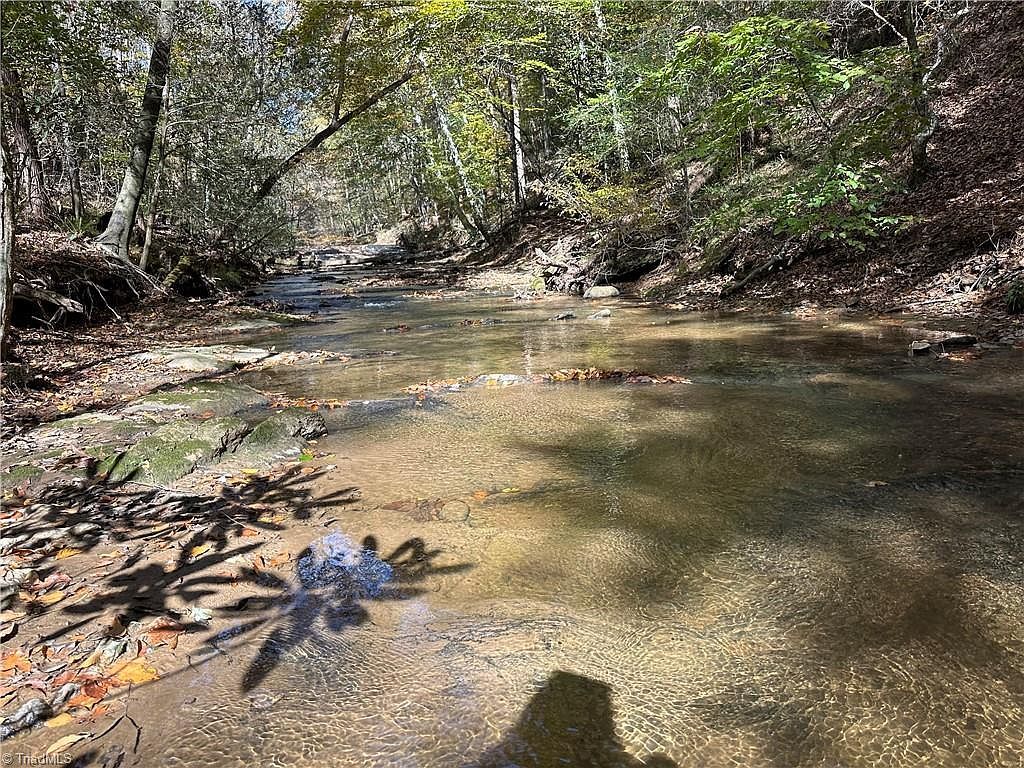 2547 Wiles Ridge Rd Hays, NC 28635 - Thumbnail 4