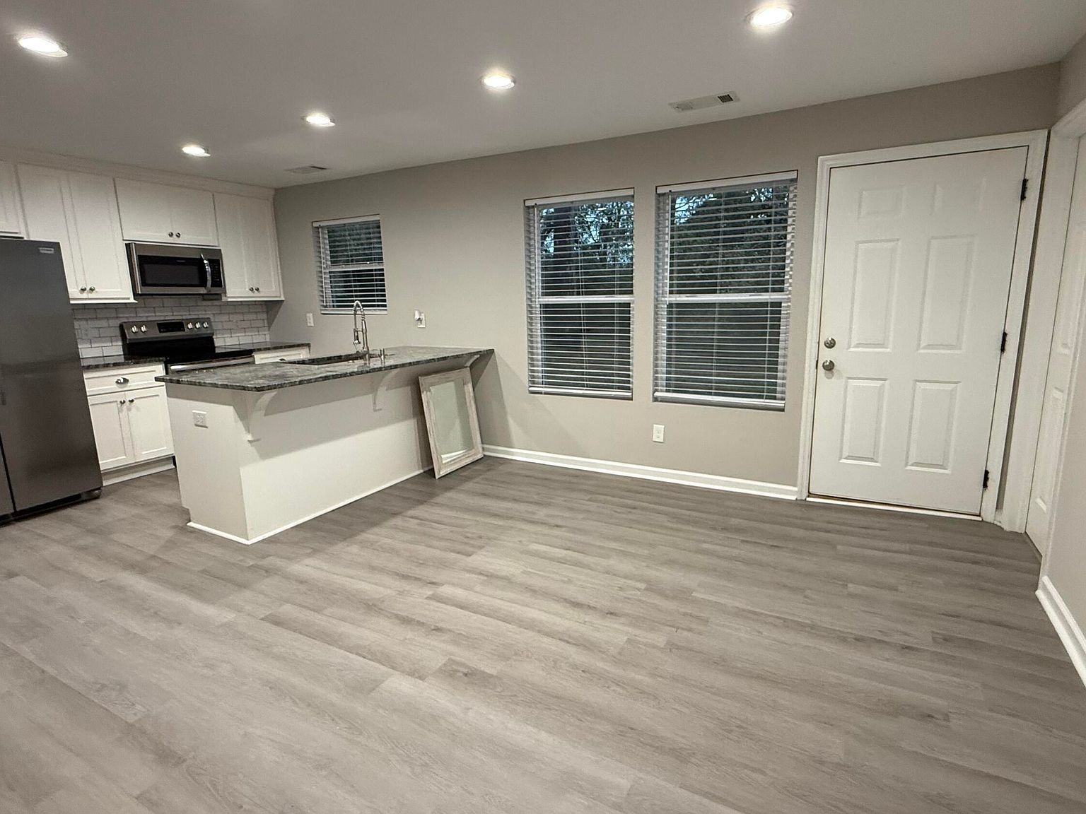 2046 Garnet Ln Aiken, SC 29803 - Thumbnail 4