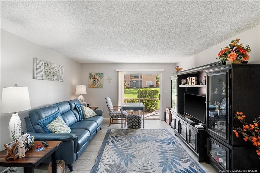 1969 SW Palm City Rd APT C Stuart, FL 34994 - Thumbnail 4