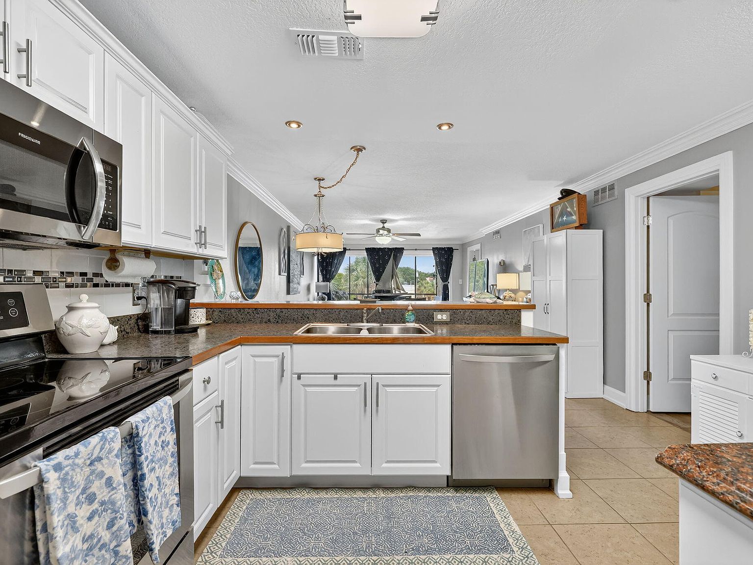 2050 Oleander Blvd APT 1-303 Fort Pierce, FL 34950 - Thumbnail 4