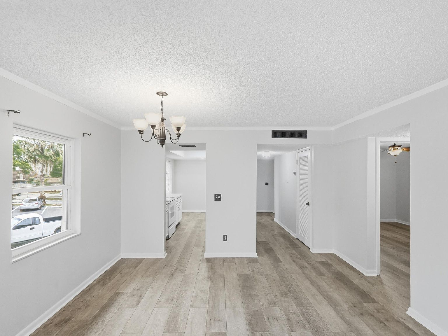 1166 6th Ave APT B8 Vero Beach, FL 32960 - Thumbnail 4