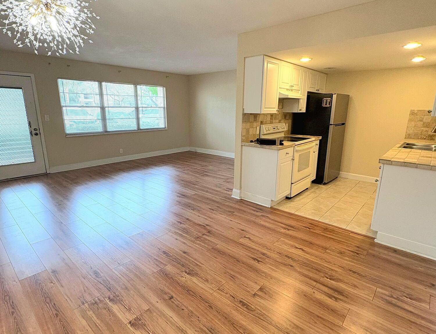 2401 Antigua Cir APT F1 Pompano Beach, FL 33066 - Thumbnail 4