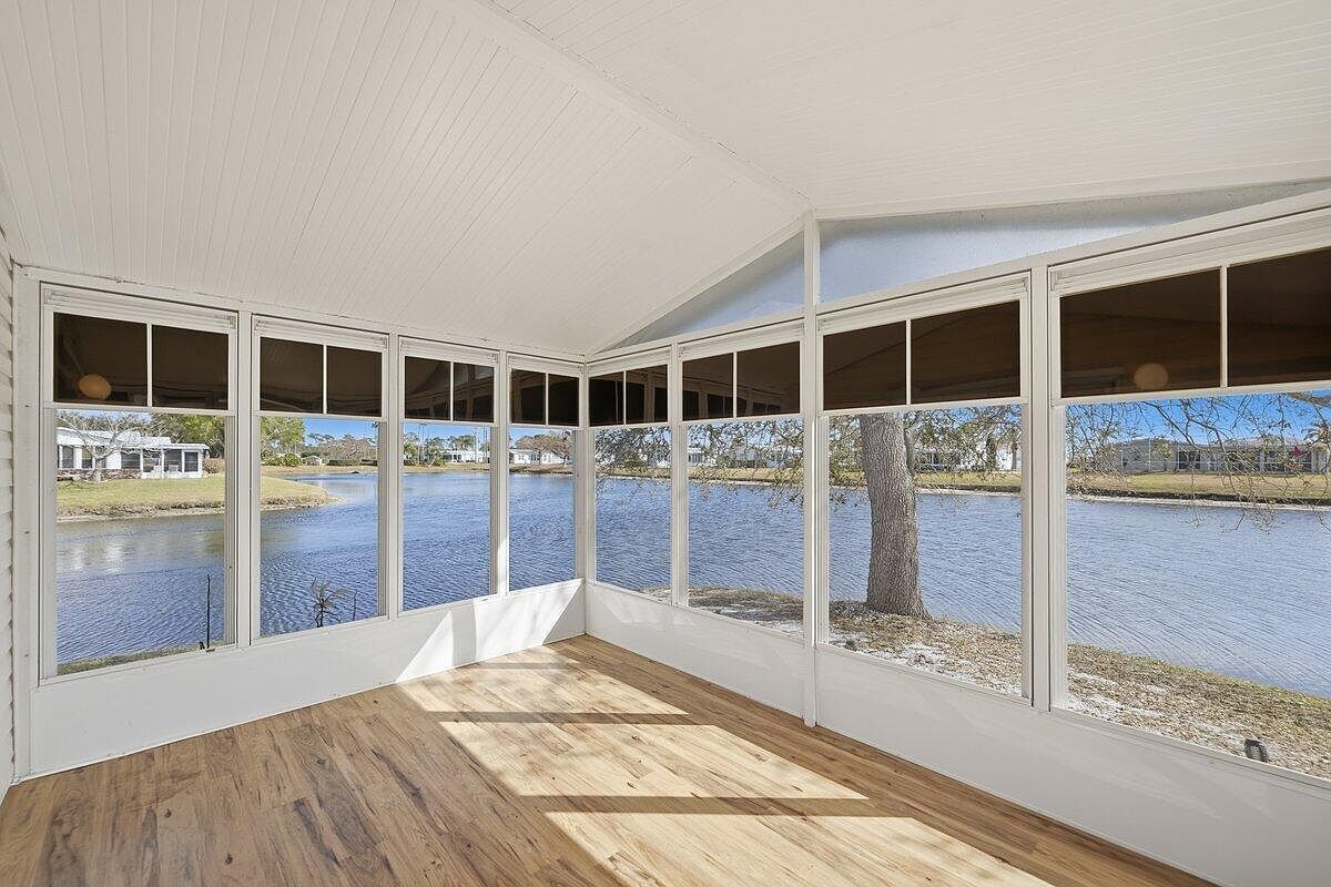 8125 Meadowlark Ln Port Saint Lucie, FL 34952 - Thumbnail 4