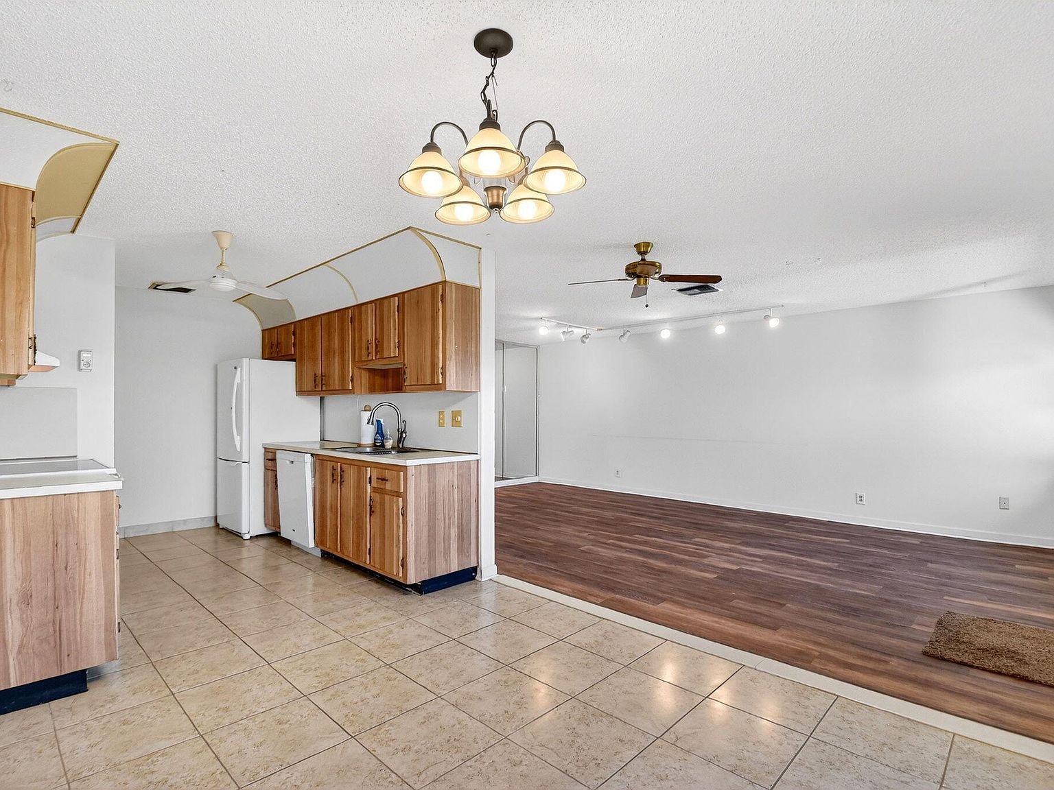 3454 Americo Dr West Palm Beach, FL 33417 - Thumbnail 4