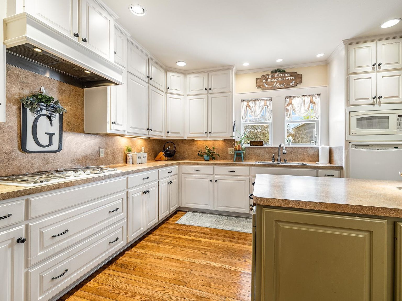 1208 Pine St Kilgore, TX 75662 - Thumbnail 4