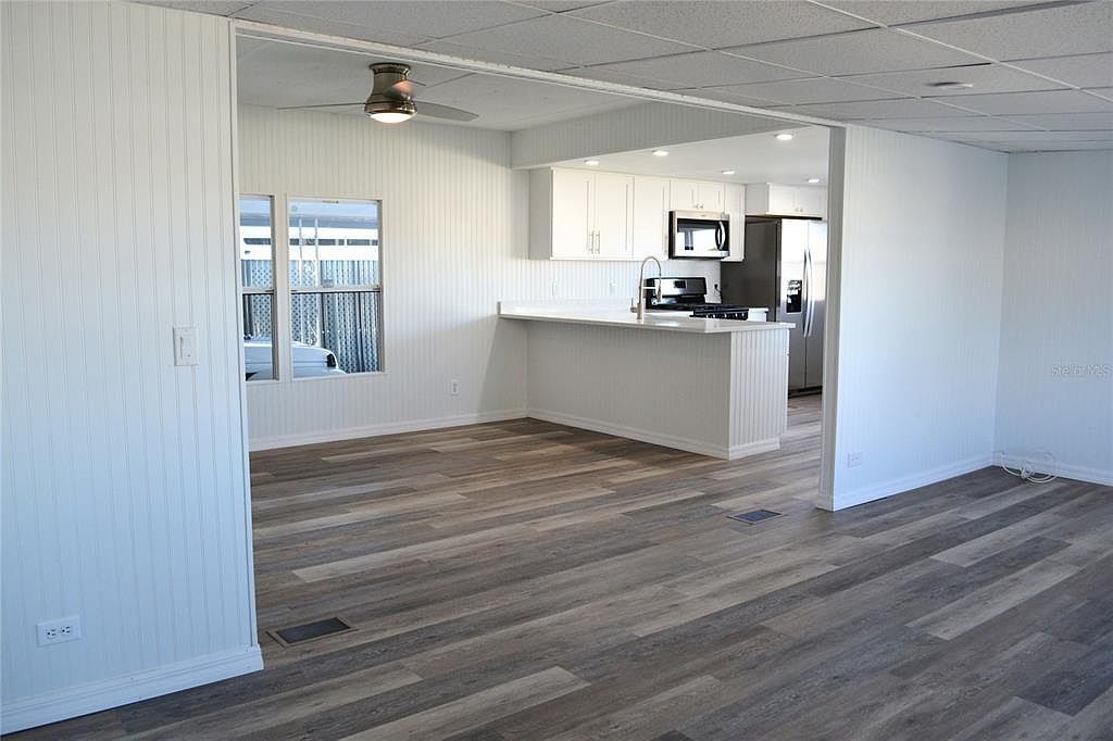 318 Lake Rd Clearwater, FL 33764 - Thumbnail 4